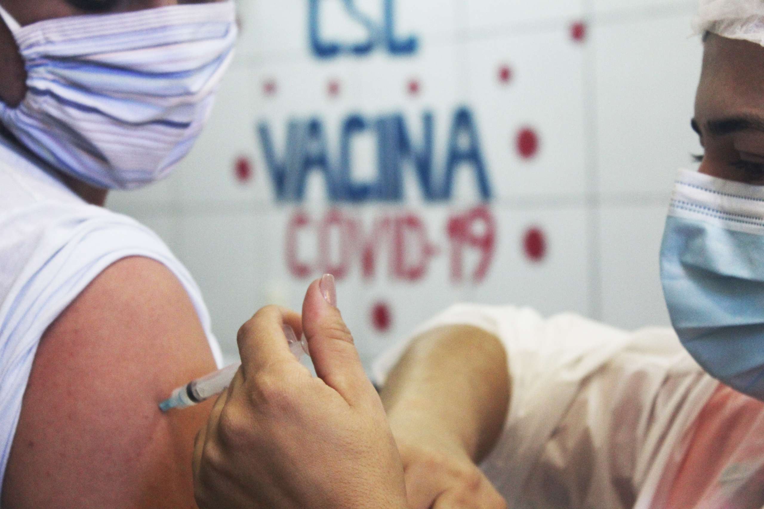 Adolescentes e profissionais do Sistema Socioducativo são vacinados contra a Covid-19