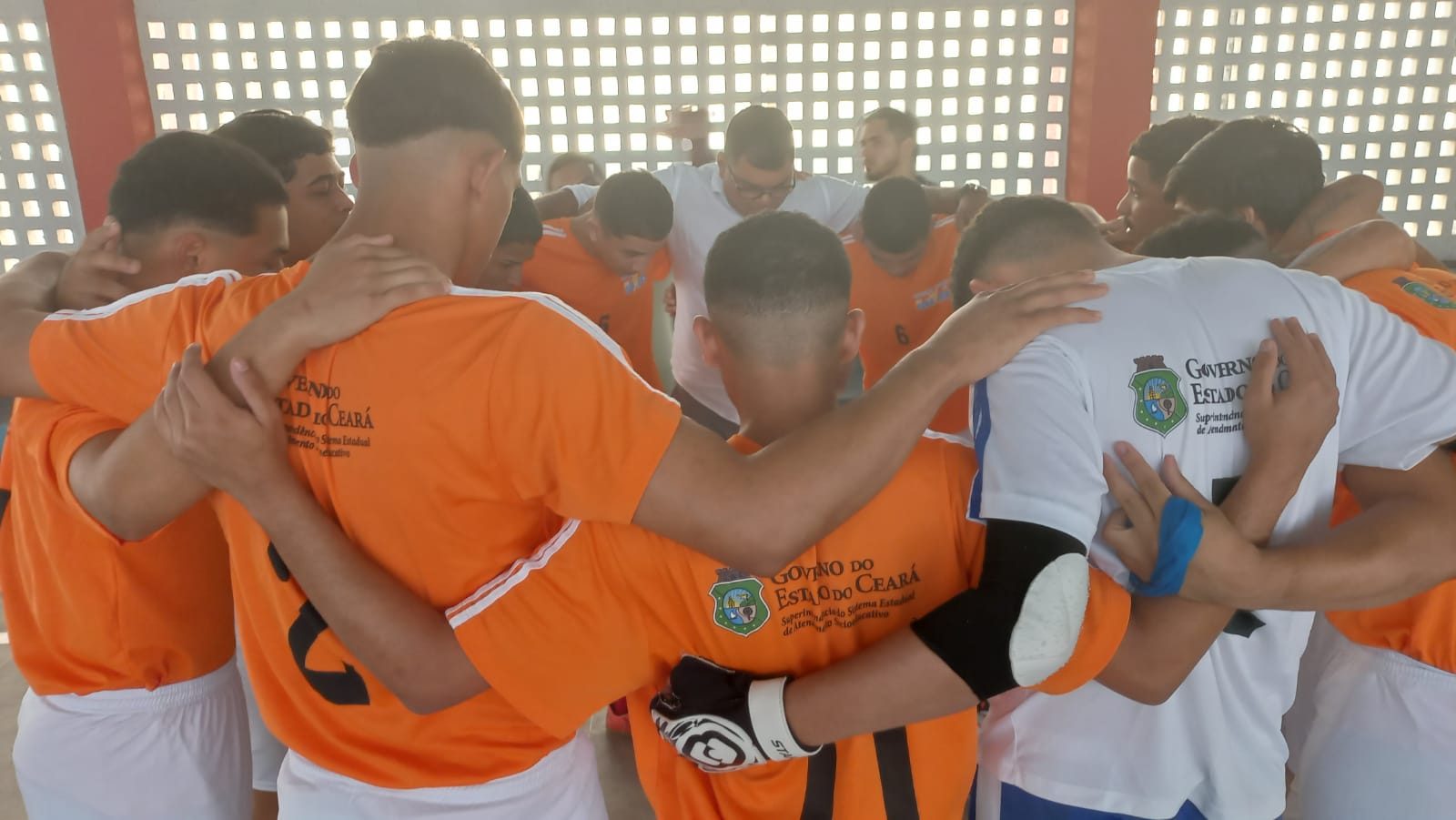 Equipe do CS Canindezinho empata com Sub-17 do Sumov
